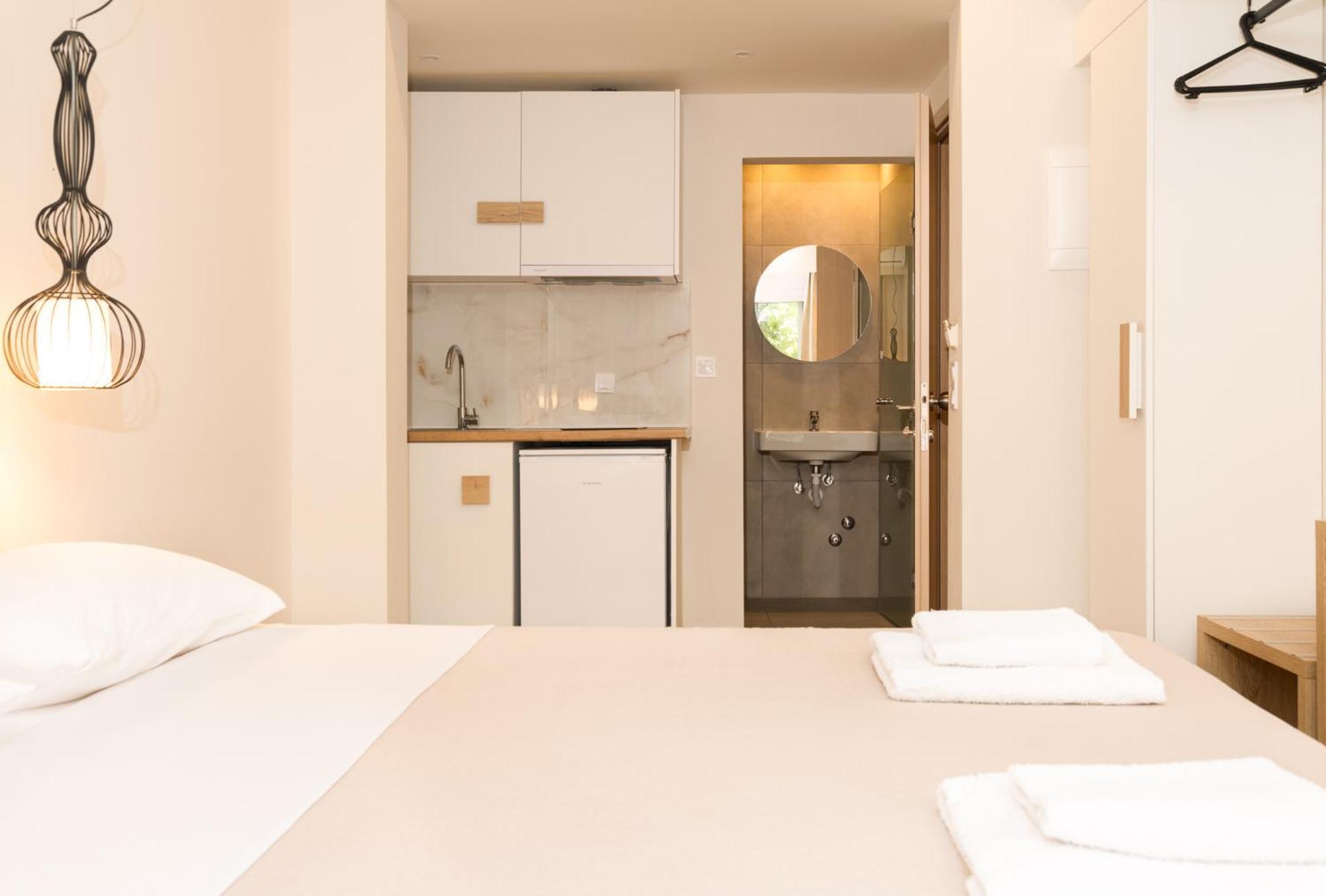 Mystery Suites And Apartments Néi Póri Kültér fotó